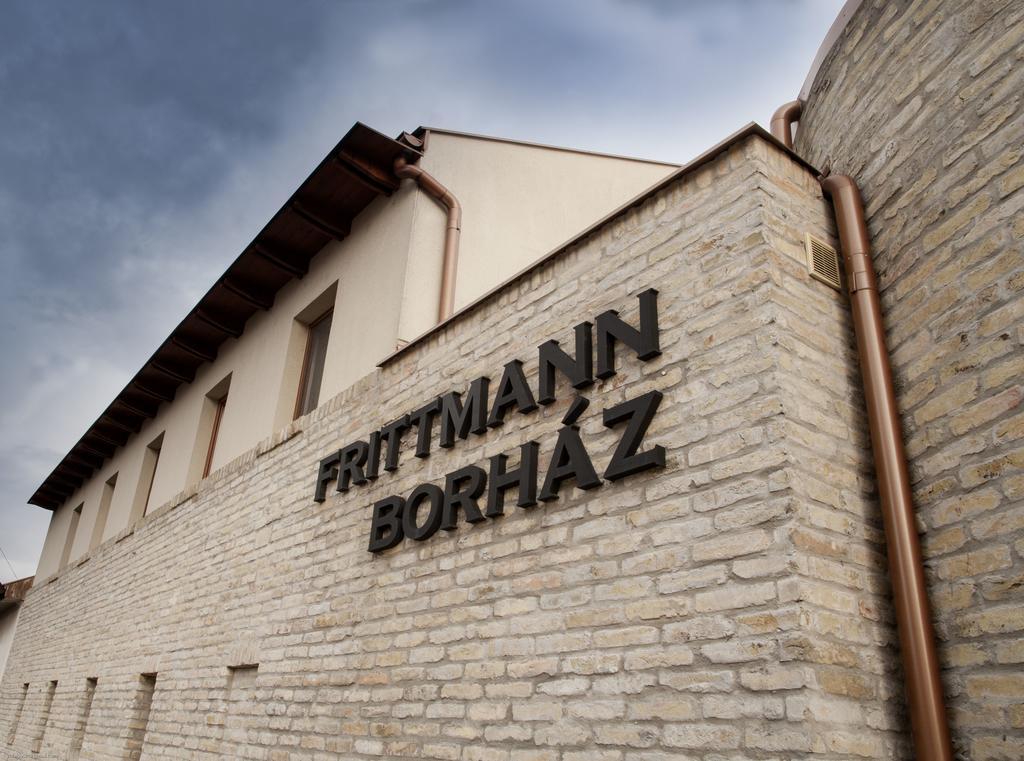 ショルトバットカート Frittmann Borhaz Bed & Breakfast エクステリア 写真